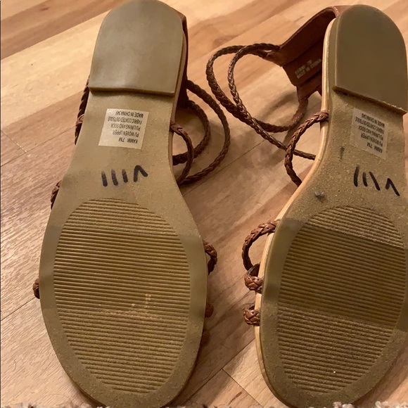 Sandals - Picture 2 of 2